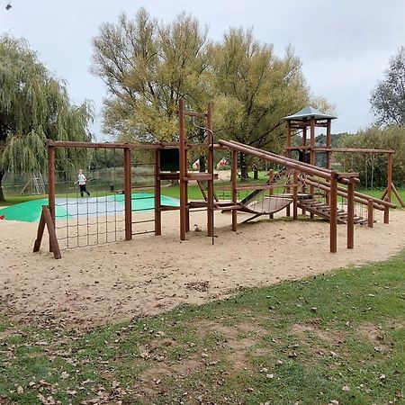 Rumah Senang Wellness Met Hottub En Tuin Ewijk Экстерьер фото
